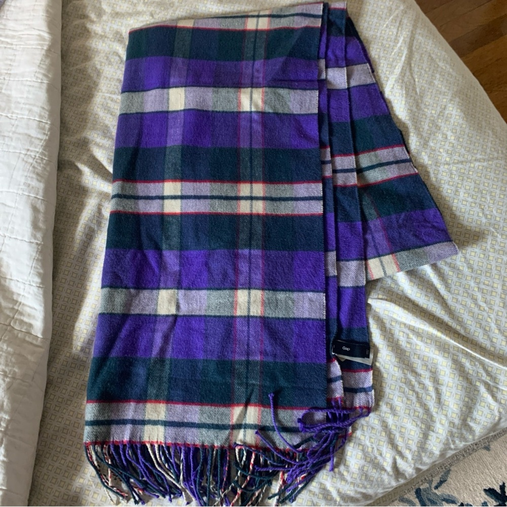 GAP Pashmina Scarf Soft 80”X24” purple blue plaid